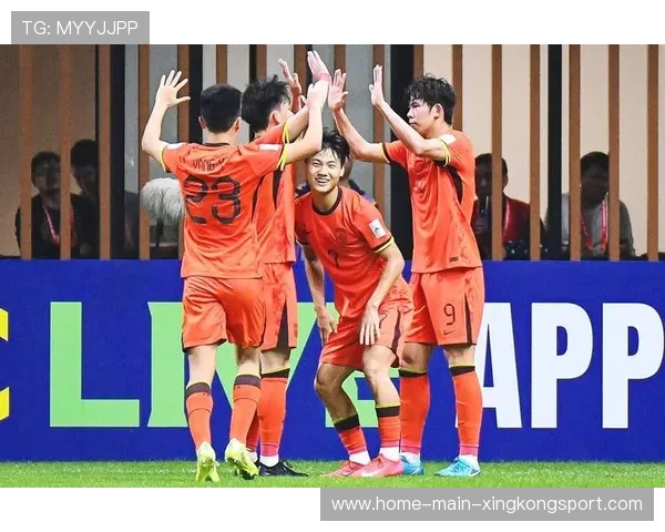 亚洲杯小组赛后场长传助攻轰动全场：战术创新与商业共振的现场解码